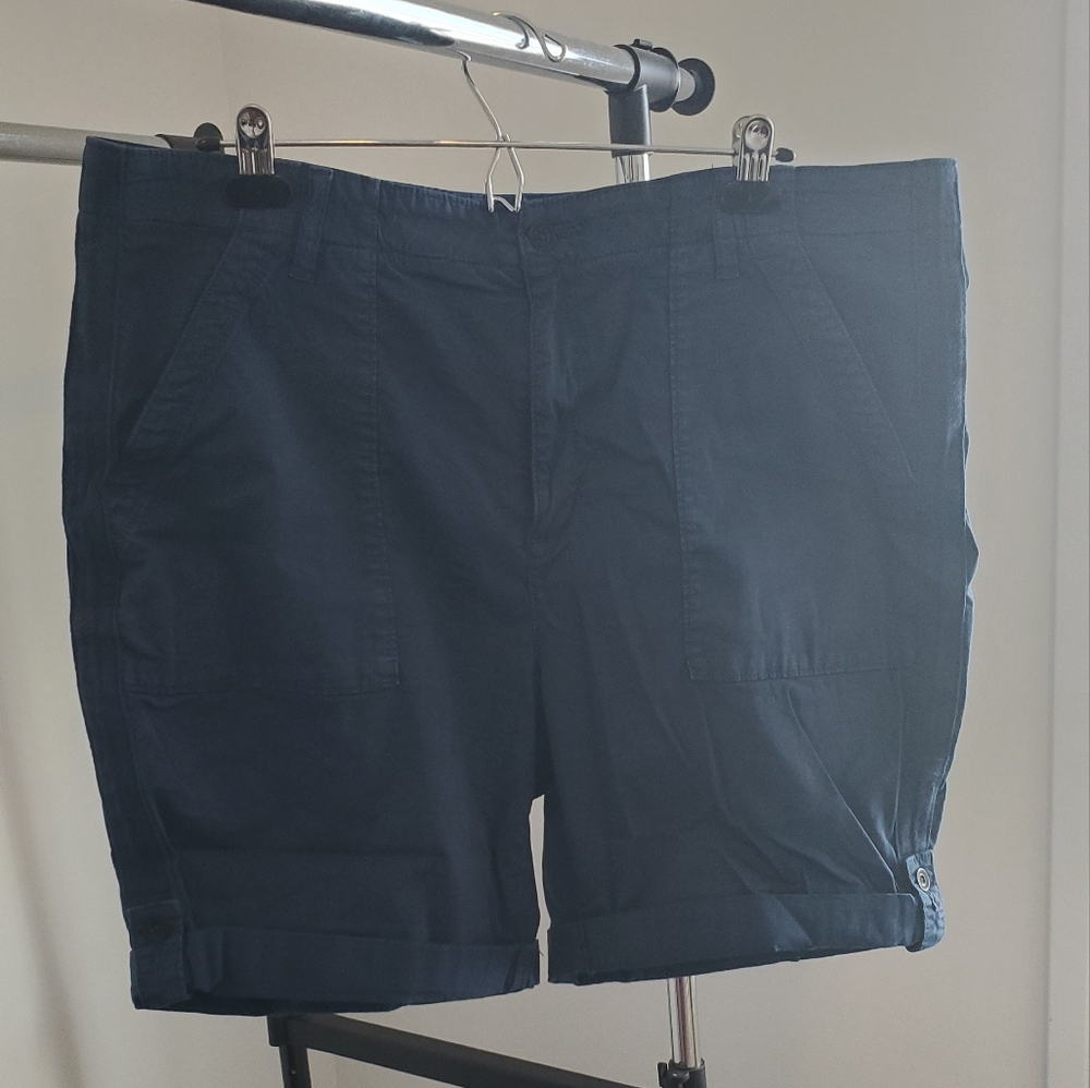 Rolled hem shorts